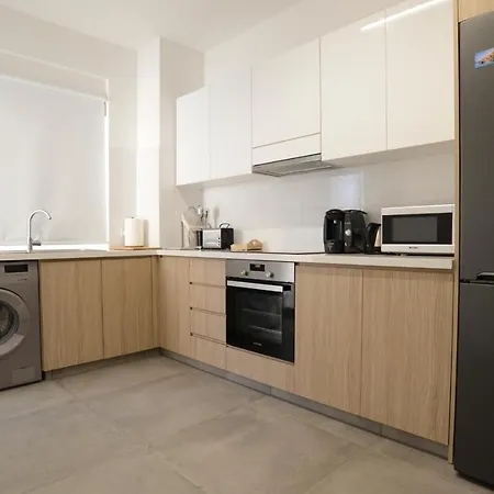 Spacious&amazing 4 Bdr,*nicosia* Newly Renovated Apartment *
